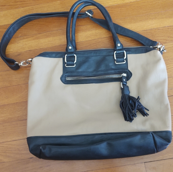 Steve Madden Handbags - Steve Madden purse handbag